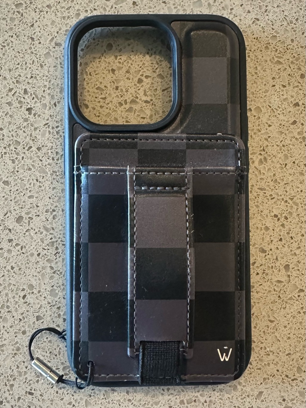 Walli iPhone Pro14 Magnetic Phone Case - Black Plaid